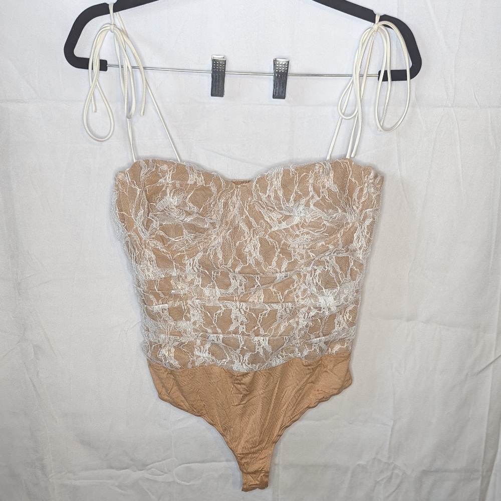Fashion Nova Lace Bodysuit
